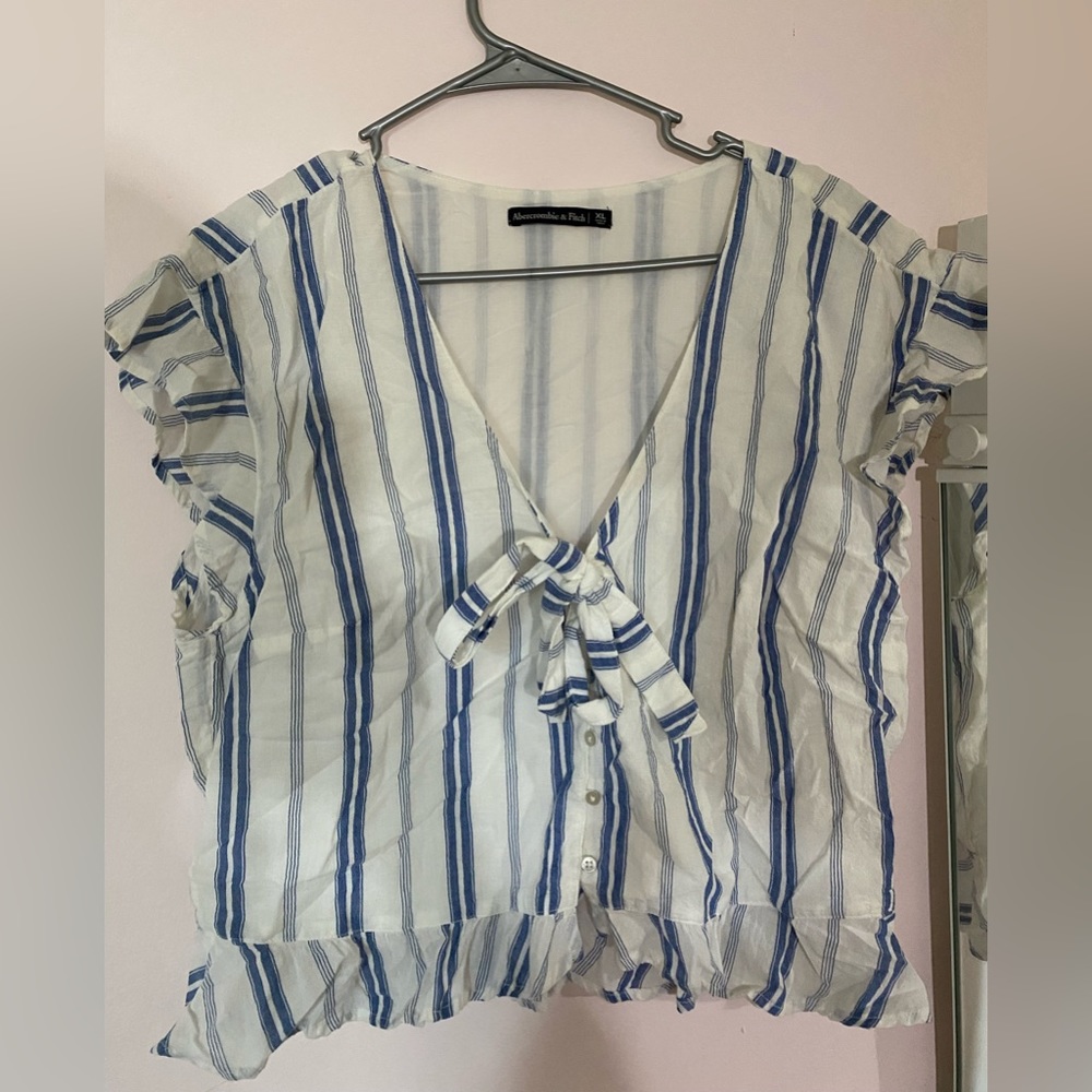 Abercrombie and Fitch blue and white ruffled top